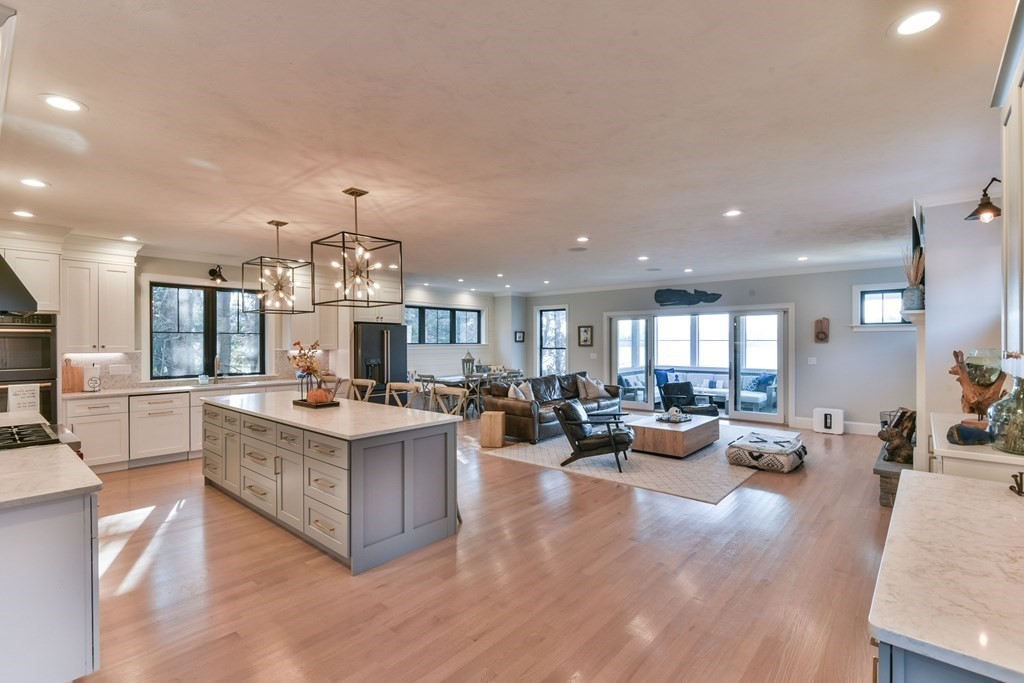 15 Lakeview Road Webster, MA 01570 - Photo 6 of 42 a view of a living room kitchen and a kitchen
