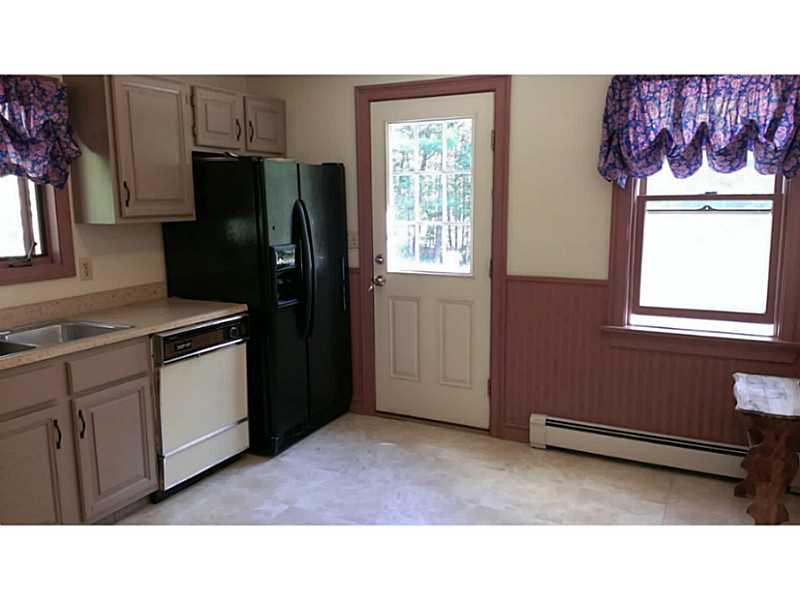 140 Spring Street Hopkinton, RI 02832 - Photo 13 of 21 Kitchen.