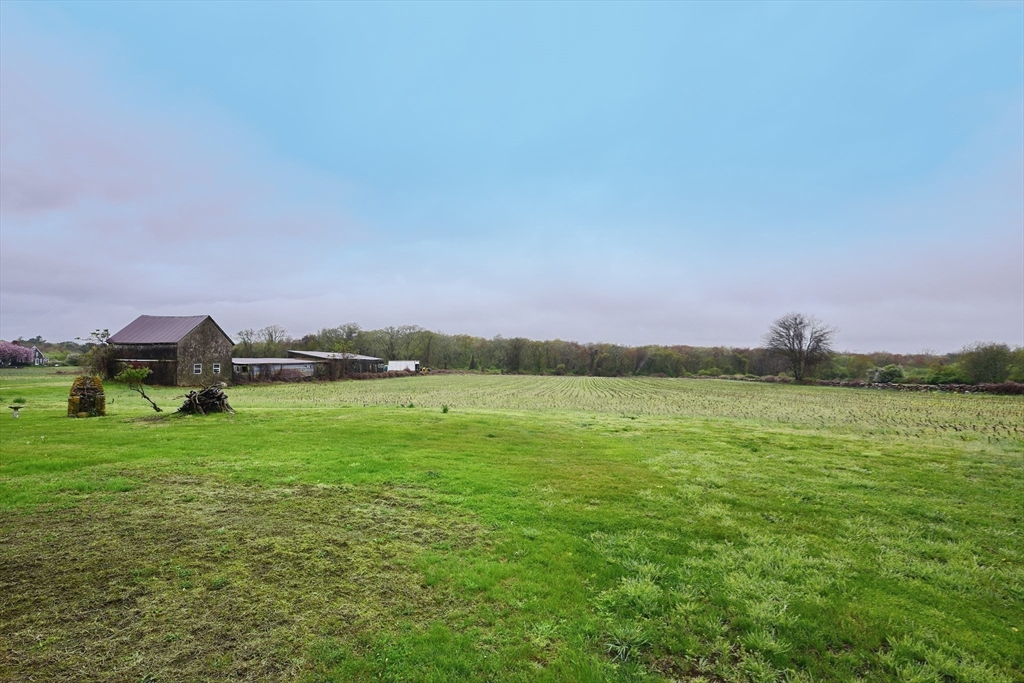 482 Smith Neck Road Dartmouth, MA 02748 - Photo 16 of 40 a view of an outdoor space and yard