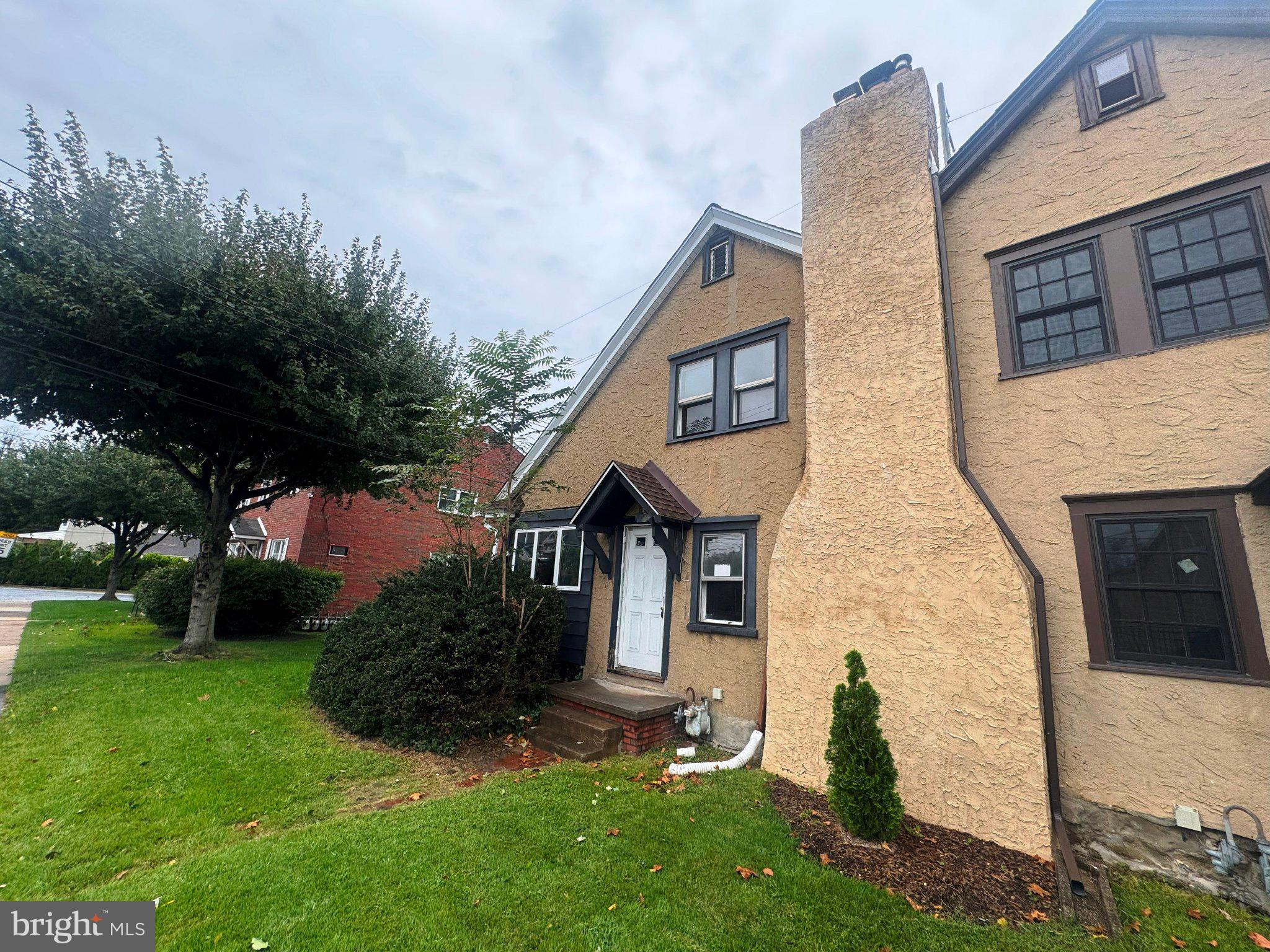 5 East Rodgers Street Ridley Park, PA 19078 - Photo 2 of 16 Front