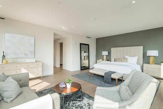 $7,000,000 | 10 Farnsworth Street, Unit PH, Boston, MA 02210