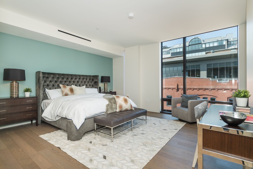 10 Farnsworth Street, Unit PH Boston, MA 02210 - Photo 18 of 23