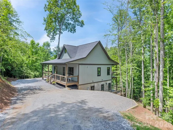 $565,000 | 288 Ironwood Drive, Clyde, NC 28721