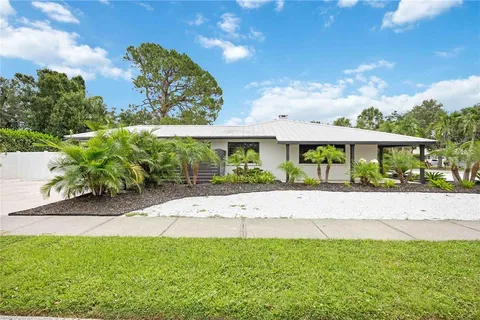 $555,000 | 2105 Hibiscus Street, Sarasota, FL 34239