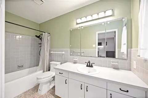 $555,000 | 2105 Hibiscus Street, Sarasota, FL 34239