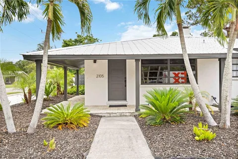 $555,000 | 2105 Hibiscus Street, Sarasota, FL 34239