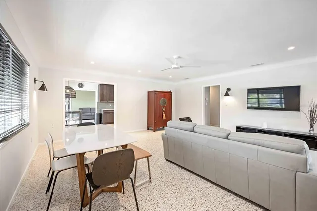 $555,000 | 2105 Hibiscus Street, Sarasota, FL 34239