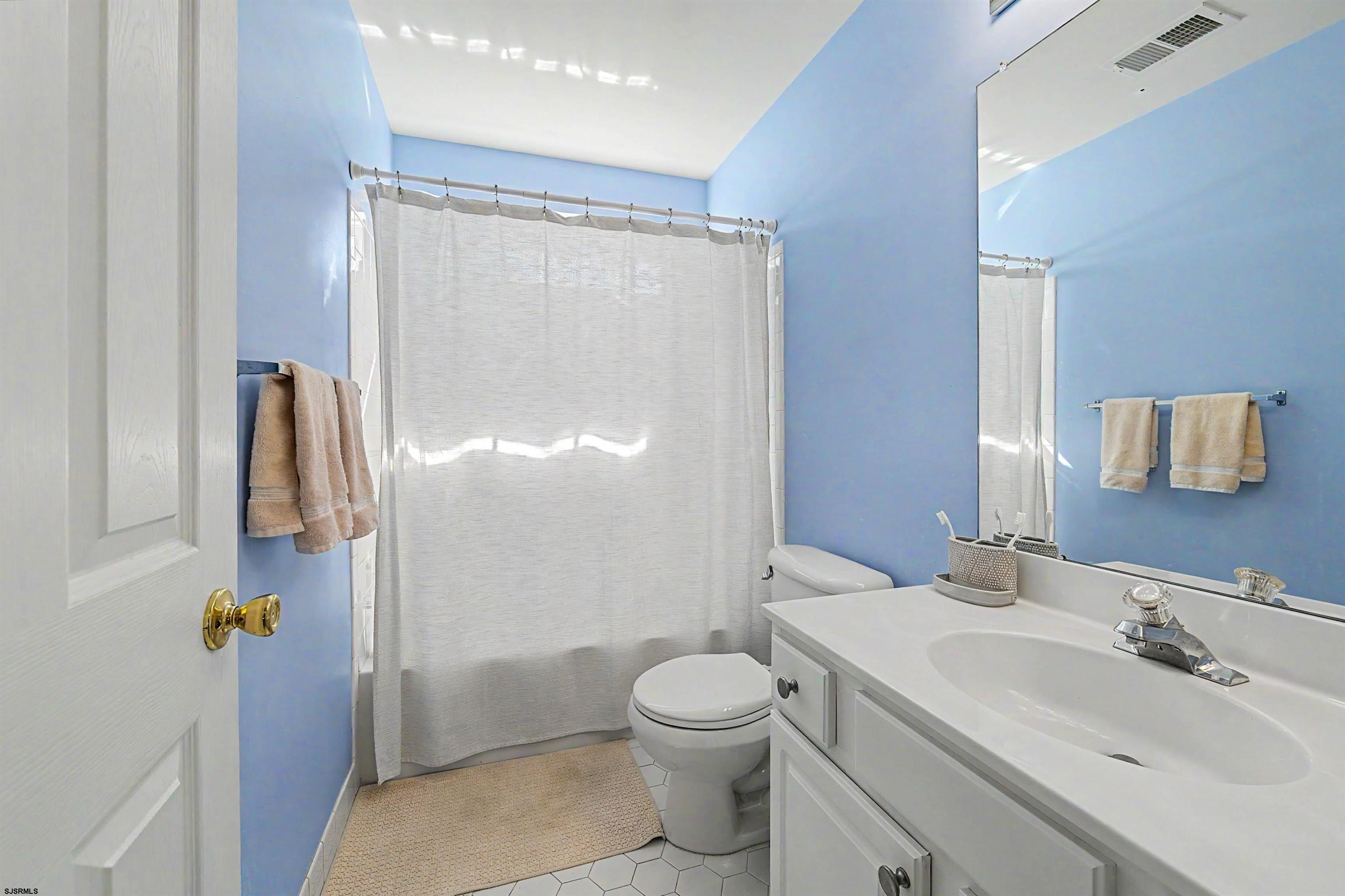 456 Exeter Court Galloway Township, NJ 08205 - Photo 23 of 45