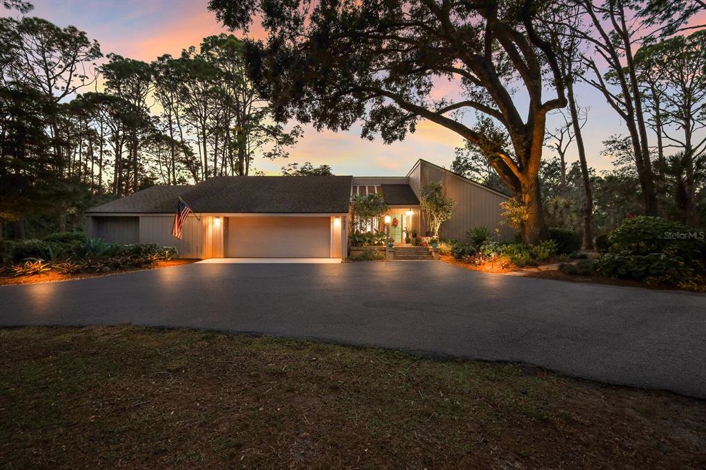 1027 Ranchero Drive Sarasota, FL 34240 - Photo 8 of 79 Gallery Image 8