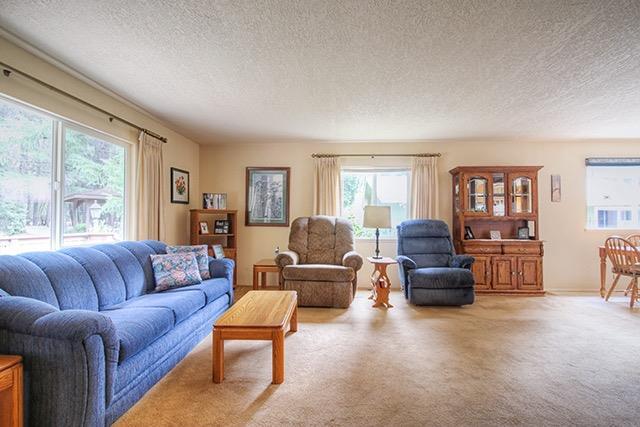 898 Williamson Loop Grants Pass, OR 97526 - Photo 4 of 25 Additional Photo