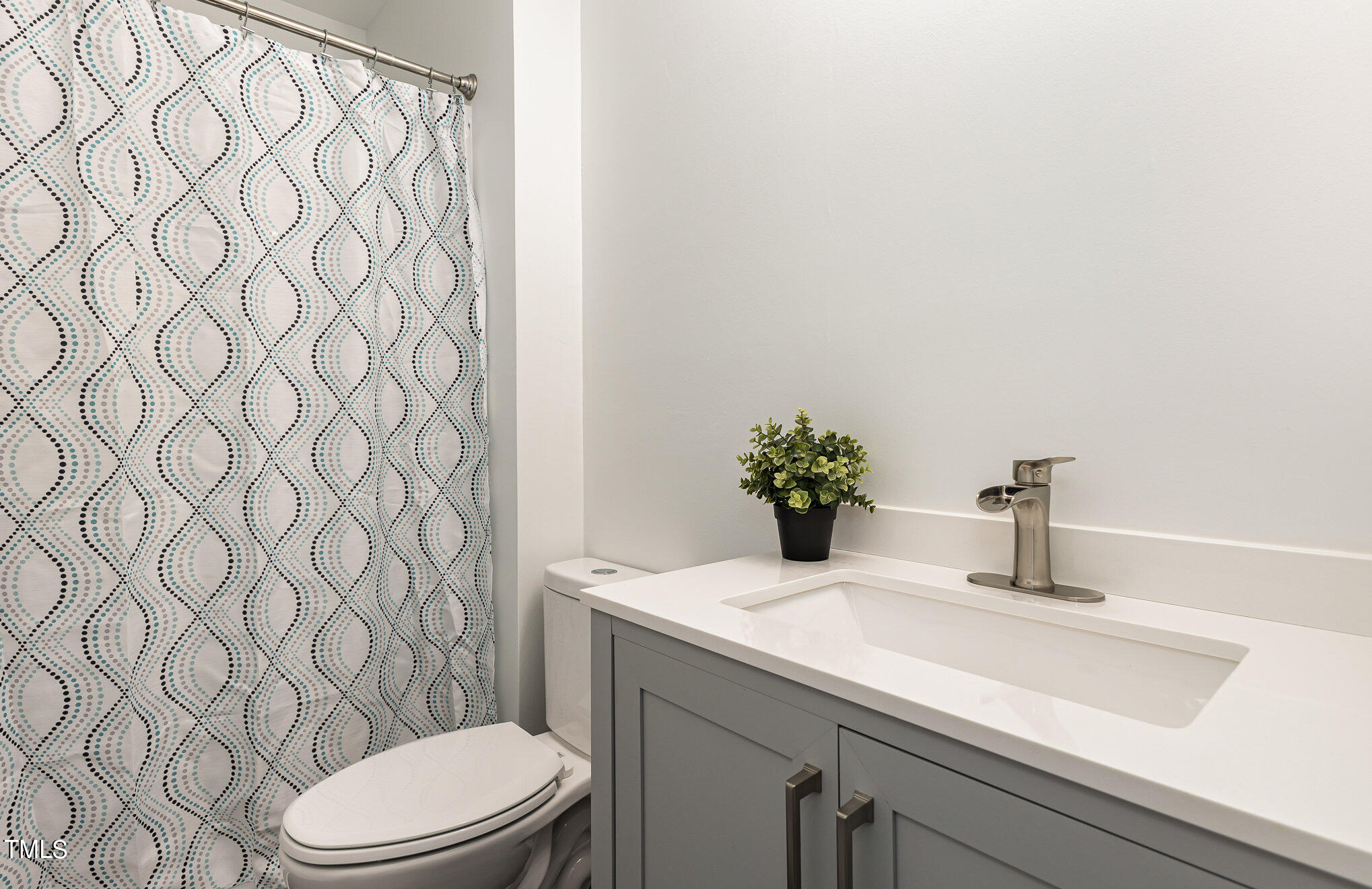 1326 Springlawn Court Raleigh, NC 27609 - Photo 15 of 24 016_bc4a0775-edit