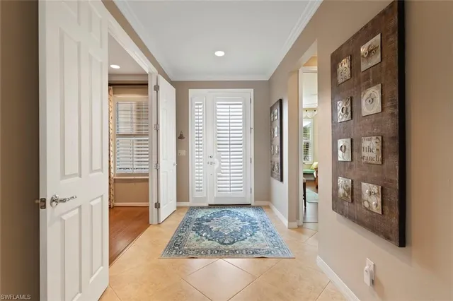 a view of livingroom with furniture and windows