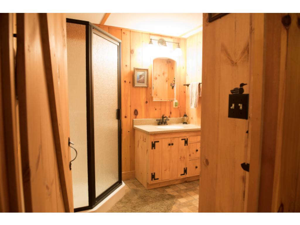 98 Shore Road Rumney, NH 03266 - Photo 28 of 34 Gallery Image 28