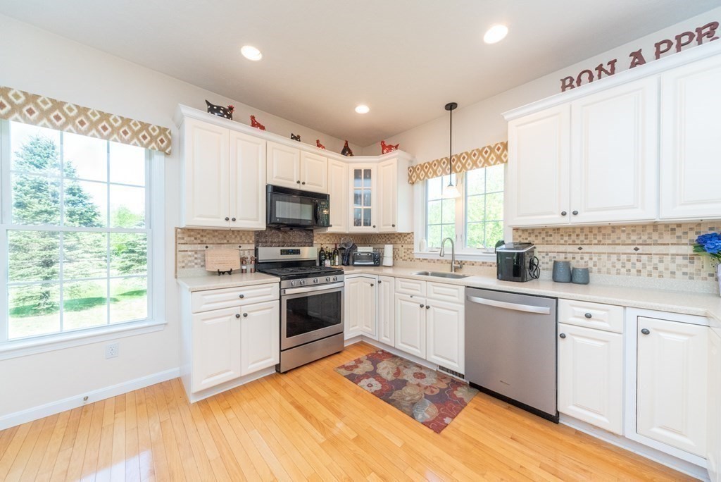101 Finch Road Raynham, MA 02767 - Photo 11 of 37 Gallery Image 11