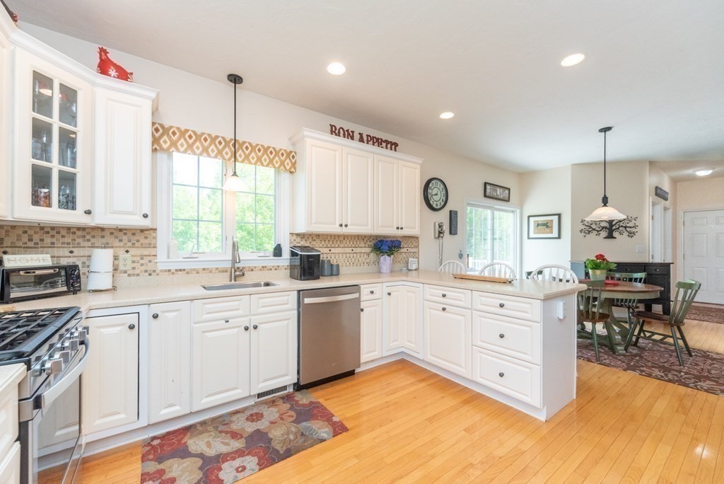 101 Finch Road Raynham, MA 02767 - Photo 13 of 37 Gallery Image 13