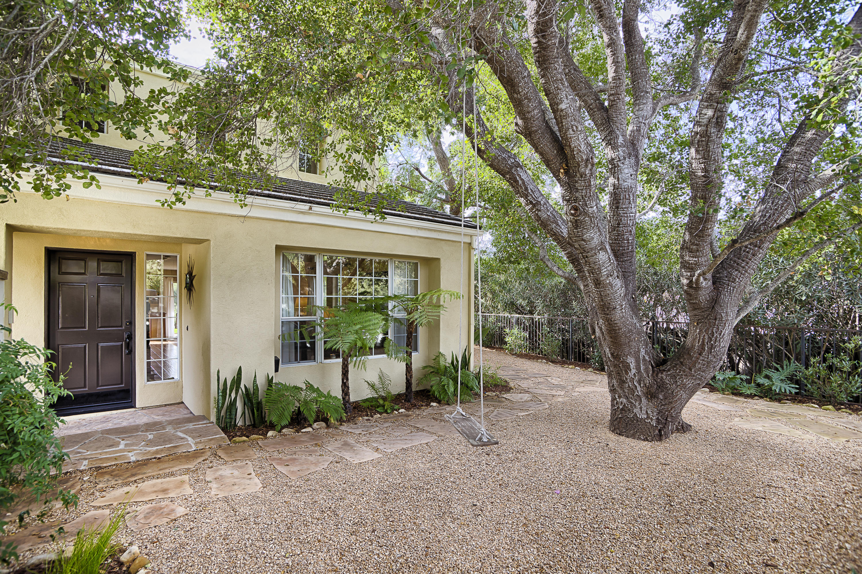 3992 Primavera Road Santa Barbara, CA 93110 - Photo 6 of 36 3992-Primavera-Road-5