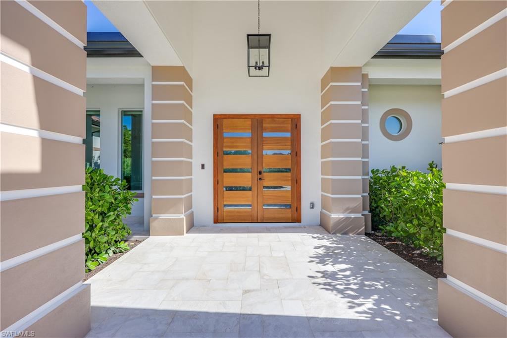 590 Carica Road Naples, FL 34108 - Photo 10 of 46