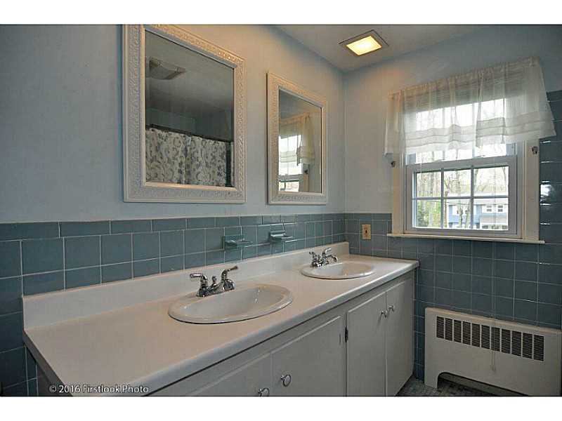 99 Ladderlook Road Warwick, RI 02886 - Photo 22 of 25 Bathroom.