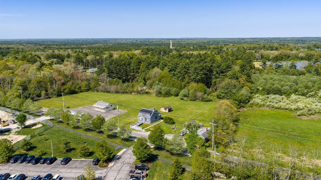 576 Faunce Corner Road Dartmouth, MA 02747 - Photo 13 of 15