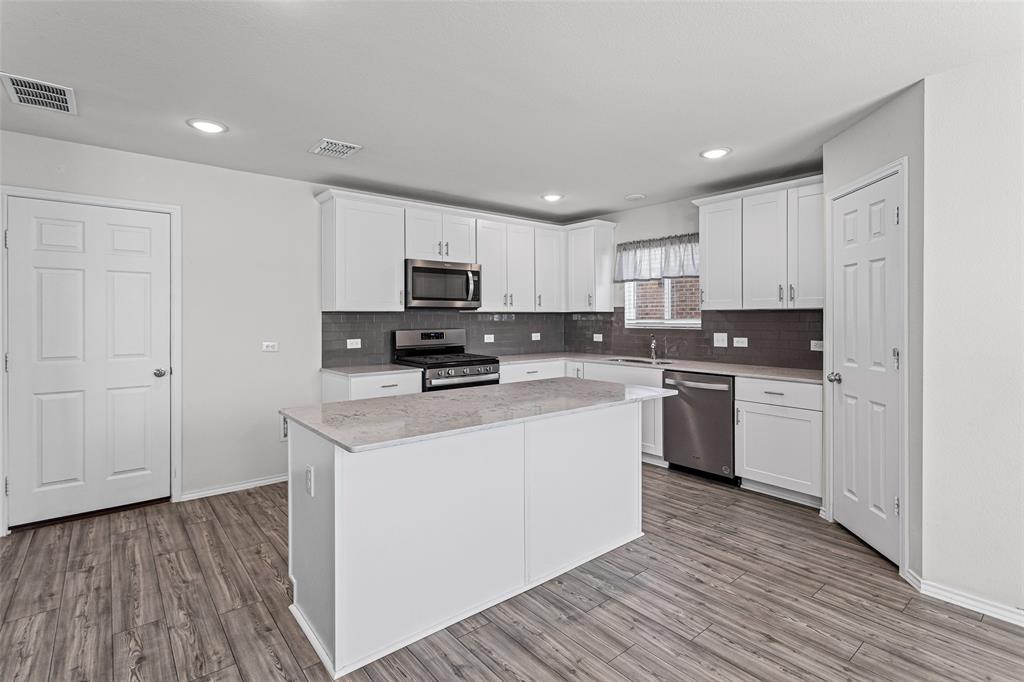16012 Crews Avenue Haslet, TX 76052 - Photo 6 of 40