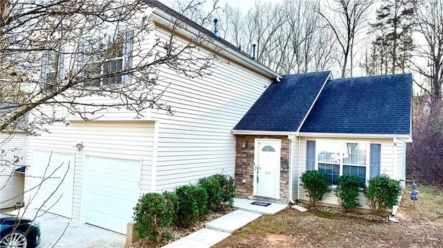 $1,800 | 2945 Highland Hill Parkway, Douglasville, GA 30135