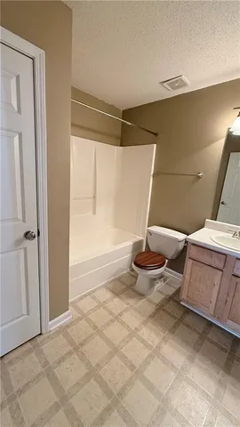 $1,800 | 2945 Highland Hill Parkway, Douglasville, GA 30135