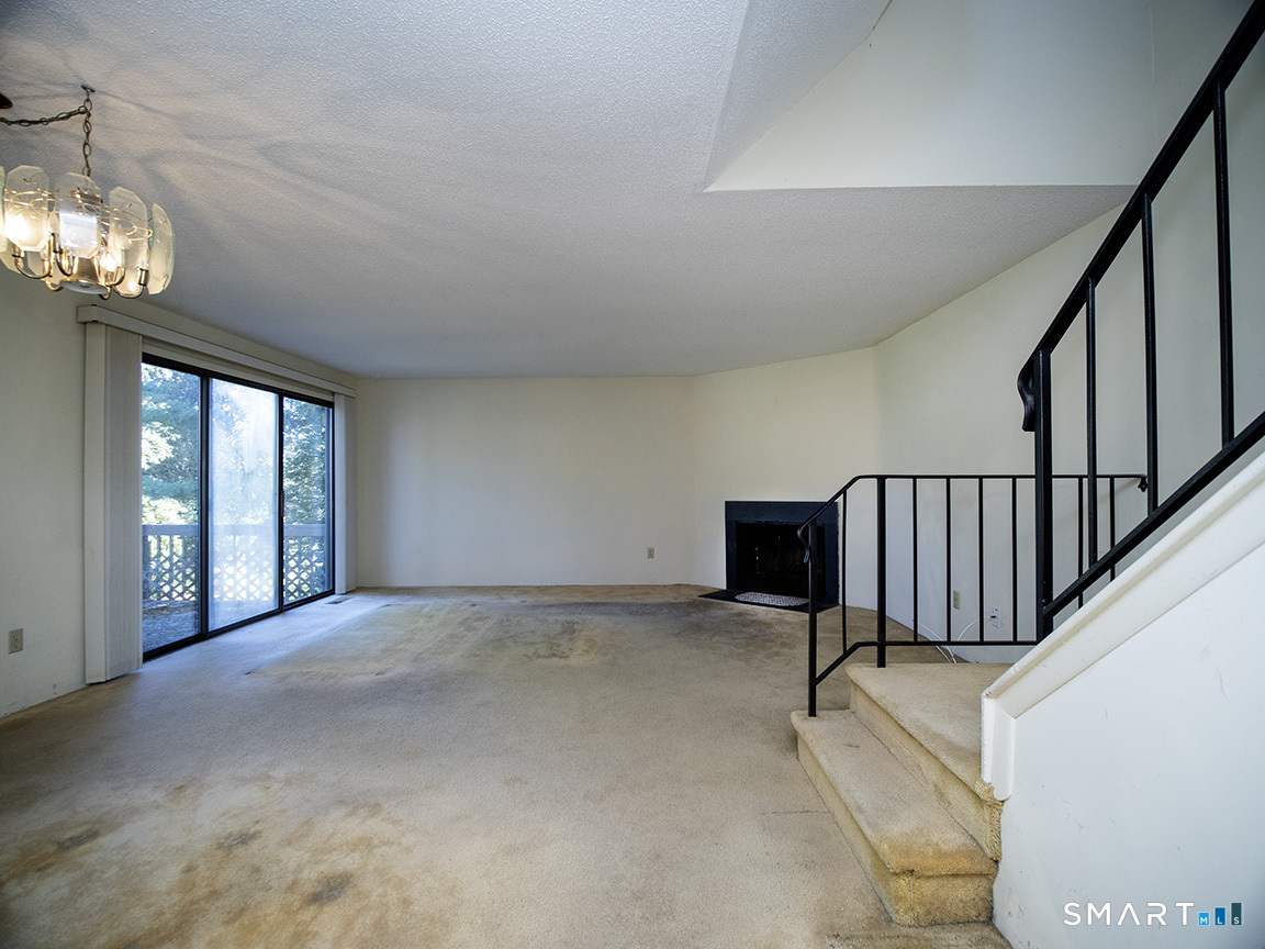6 Meeting House Road, Unit A Stratford, CT 06614 - Photo 6 of 28 Gallery Image 6