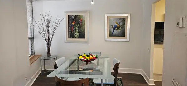 $3,400 | 110 East Delaware Place, Unit 401, Chicago, IL 60611