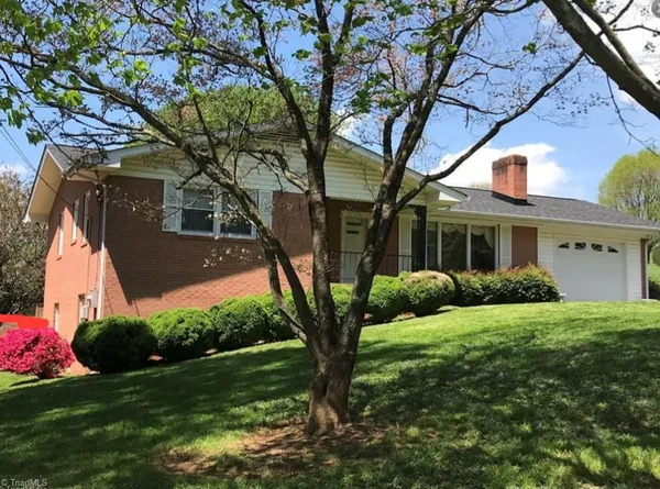 $157,500 | 2149 Margaret Drive, Mount Airy, NC 27030