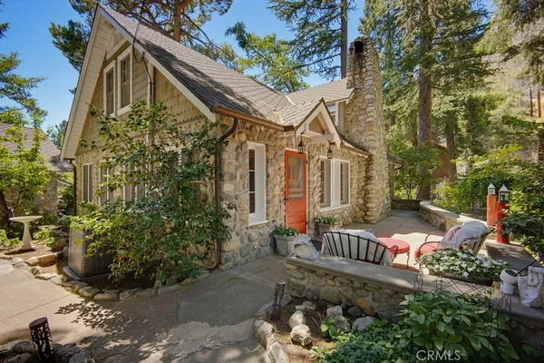 $2,100,000 | 28 Bear Drive, Mount Baldy, CA 91759