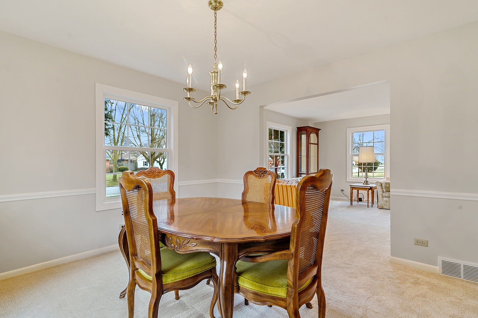 628 East Monterey Road Palatine, IL 60074 - Photo 5 of 26