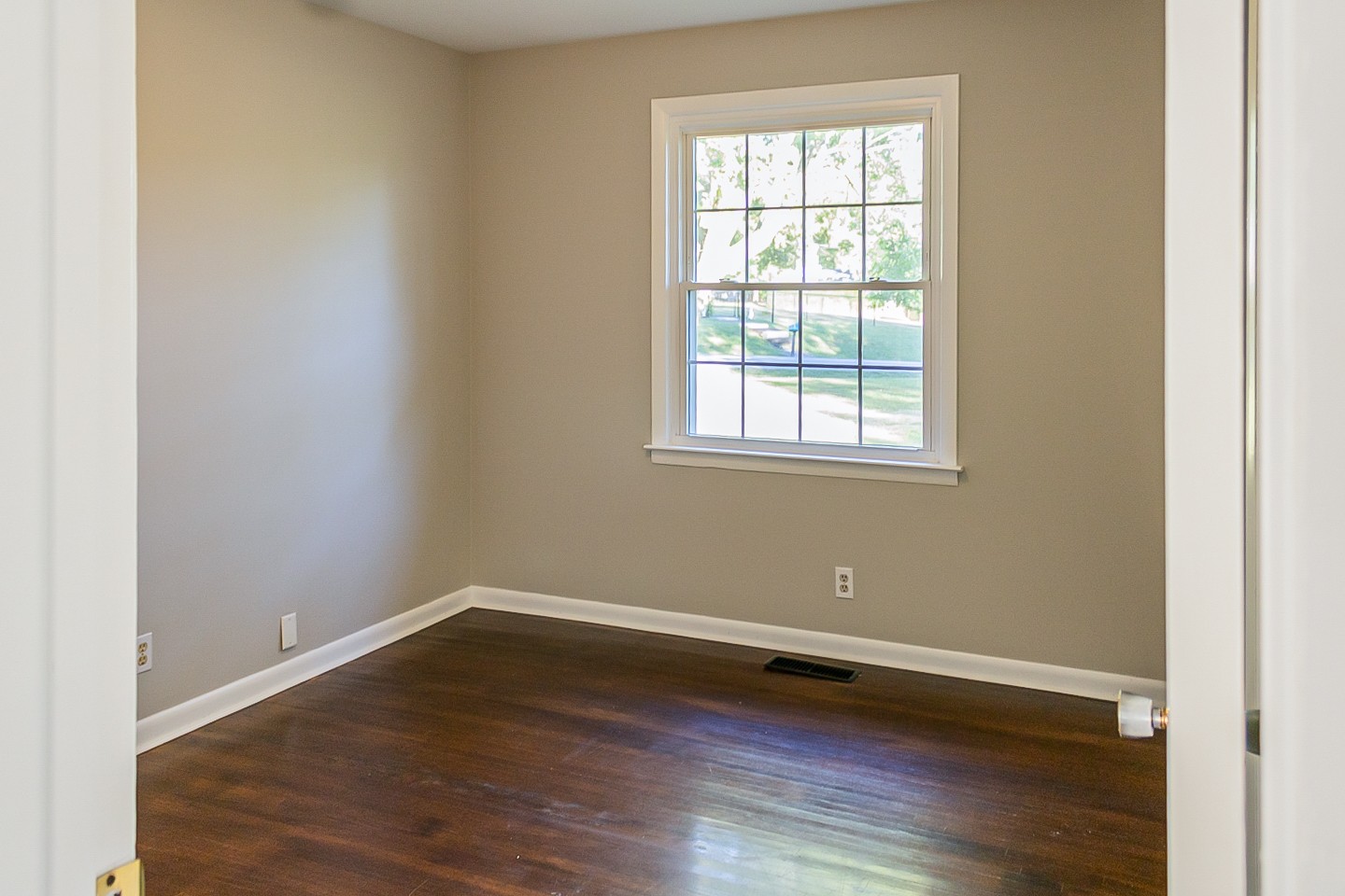 217 Yorktown Road Clarksville, TN 37042 - Photo 22 of 37 Gallery Image 22