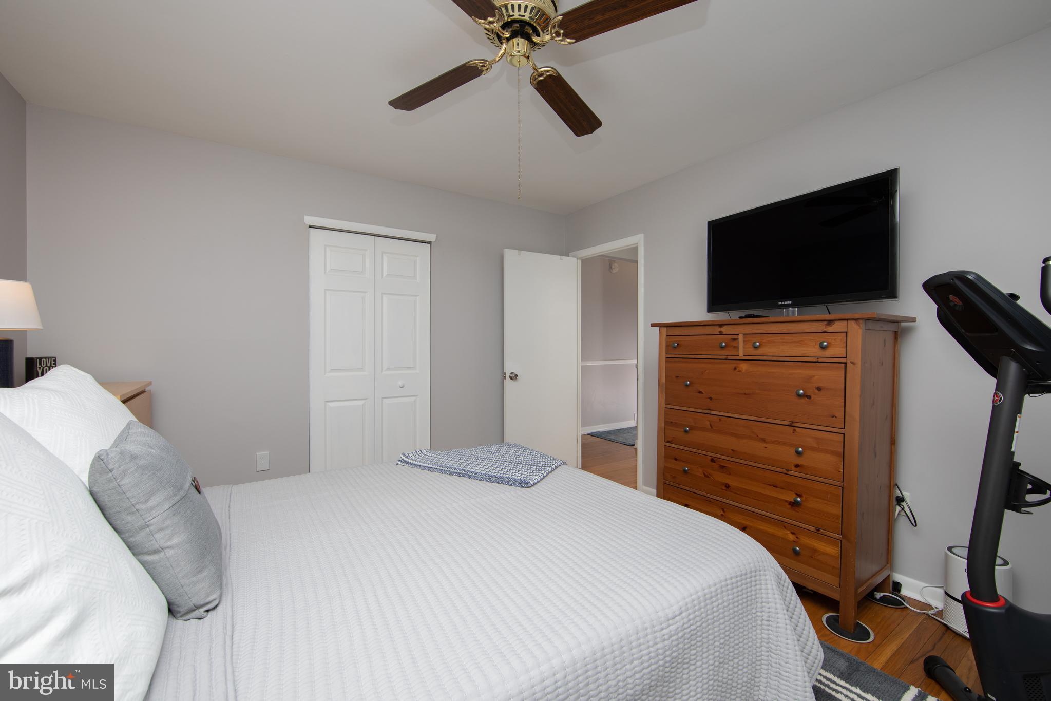 333 Ridge Avenue Glendora, NJ 08029 - Photo 17 of 47 Primary Bedroom