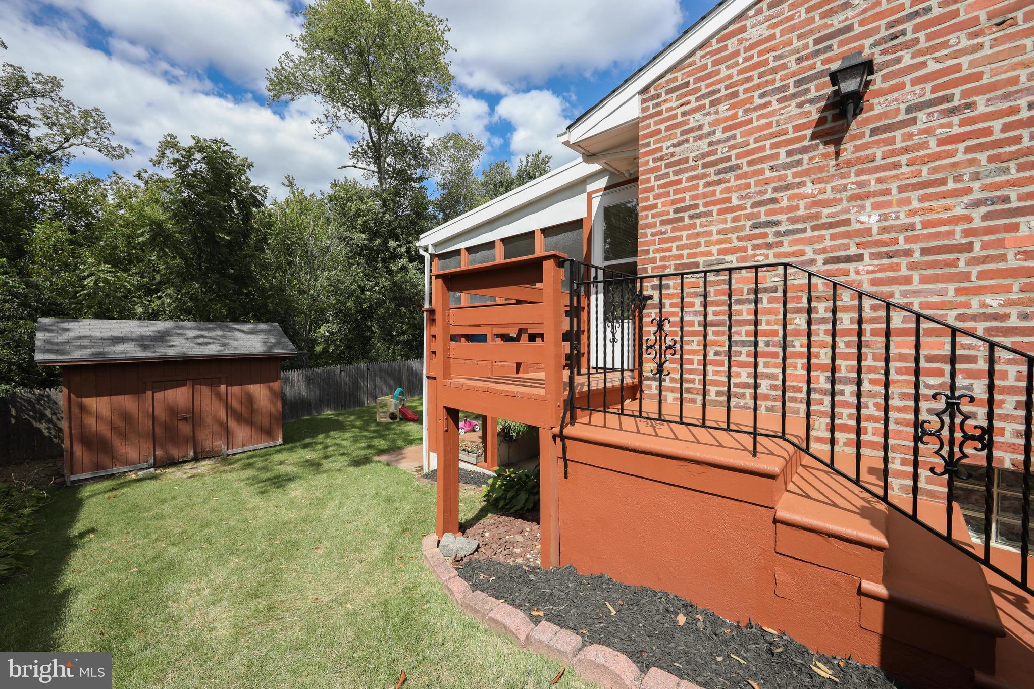 333 Ridge Avenue Glendora, NJ 08029 - Photo 44 of 47 Side Entrance to the Screened-In Porch