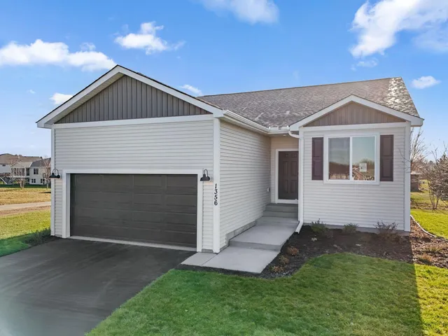 $424,900 | 1356 Wisteria Lane, New Richmond, WI 54017