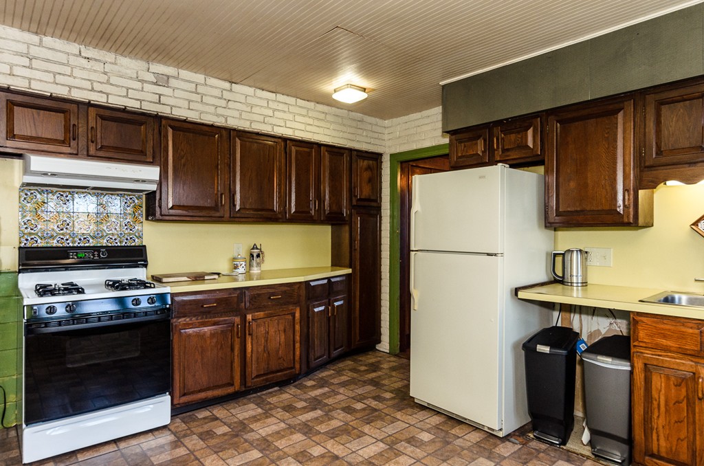 6 Cedarwood Road Boston, MA 02130 - Photo 8 of 19 Gallery Image 8