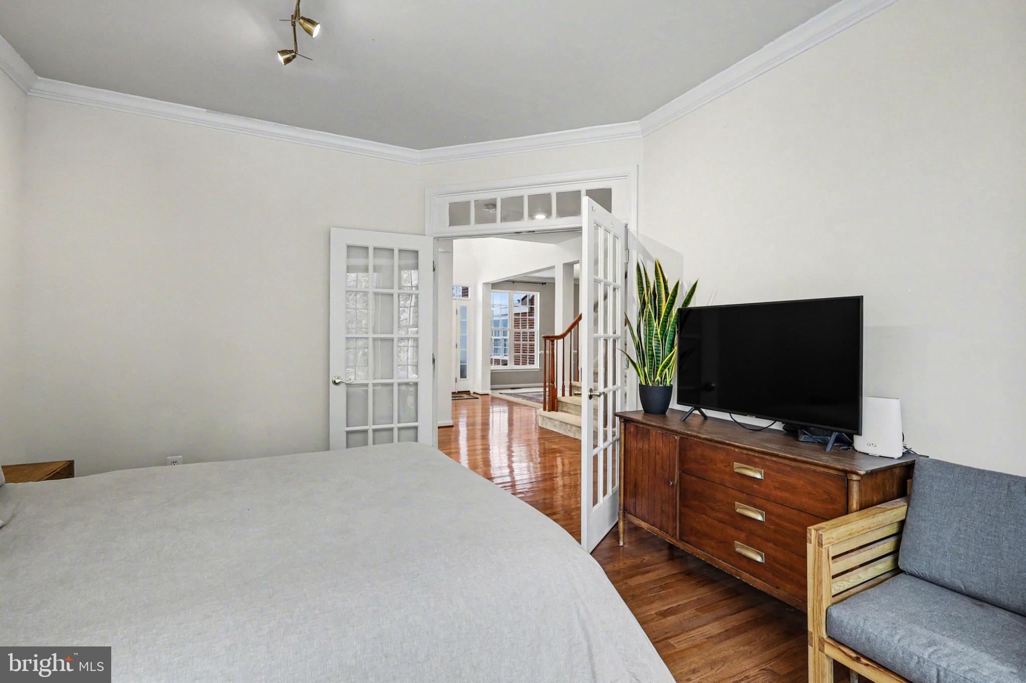 19201 Buna Street Triangle, VA 22172 - Photo 27 of 69 Bright and inviting bedroom with open layout.