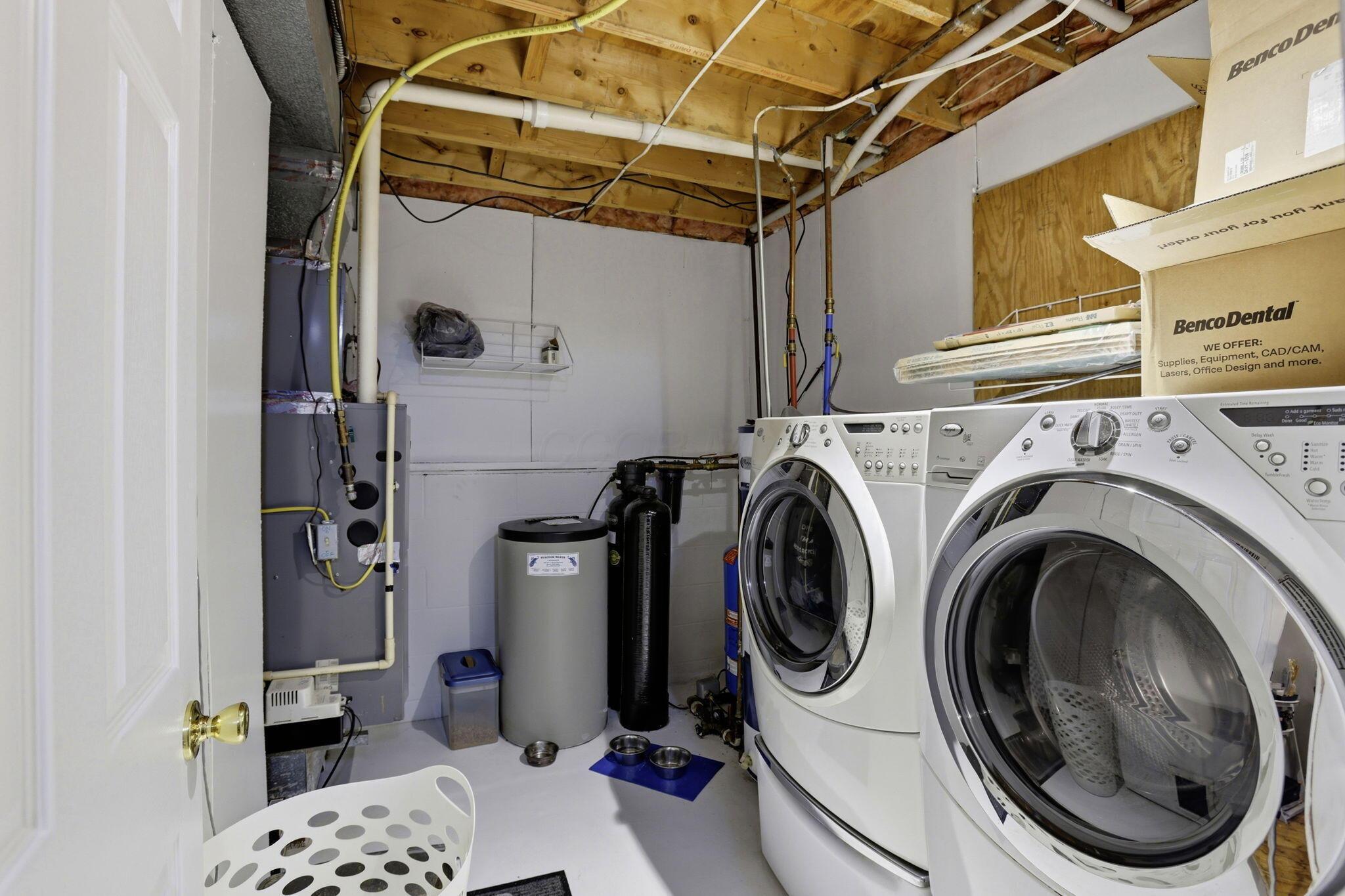 12830 New Delaware Road Mount Vernon, OH 43050 - Photo 16 of 47 Laundry Room Level 1