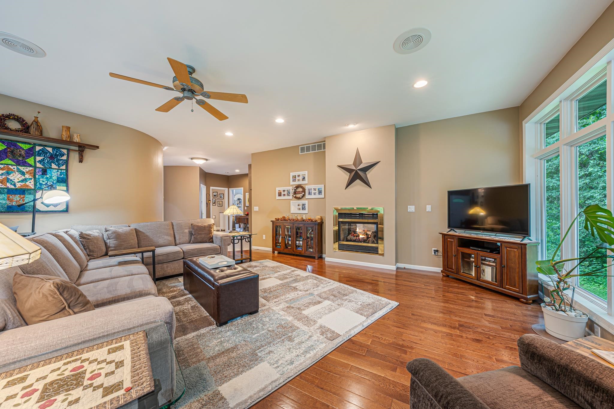 8405 Ridgeview Court Larsen, WI 54947 - Photo 7 of 68