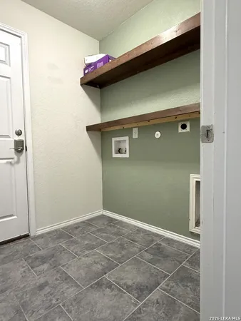 $1,800 | 11845 Silver Chase, San Antonio, TX 78254