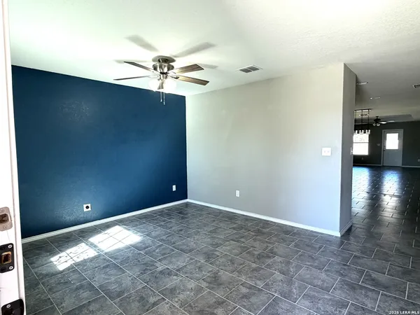 $1,800 | 11845 Silver Chase, San Antonio, TX 78254