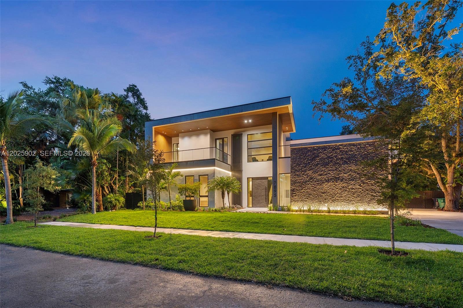 7895 Southwest 52nd Court Miami, FL 33143 - Photo 41 of 43