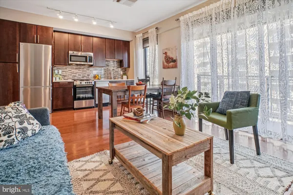 $275,000 | 1320 Fenwick Lane, Unit 711, Silver Spring, MD 20910