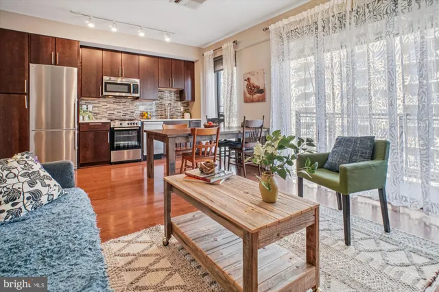 $275,000 | 1320 Fenwick Lane, Unit 711, Silver Spring, MD 20910