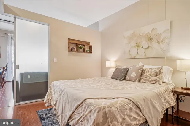 $275,000 | 1320 Fenwick Lane, Unit 711, Silver Spring, MD 20910