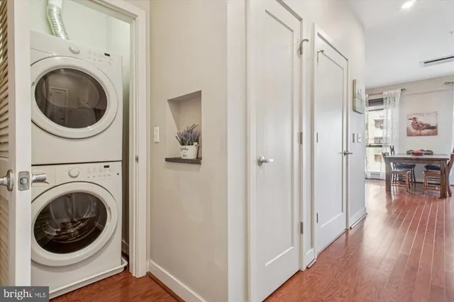 $275,000 | 1320 Fenwick Lane, Unit 711, Silver Spring, MD 20910