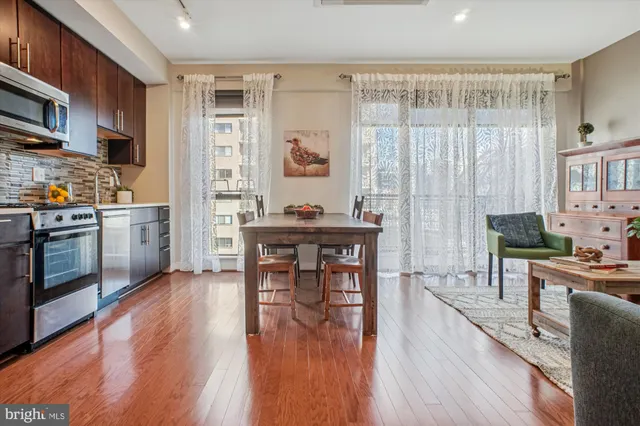 $275,000 | 1320 Fenwick Lane, Unit 711, Silver Spring, MD 20910