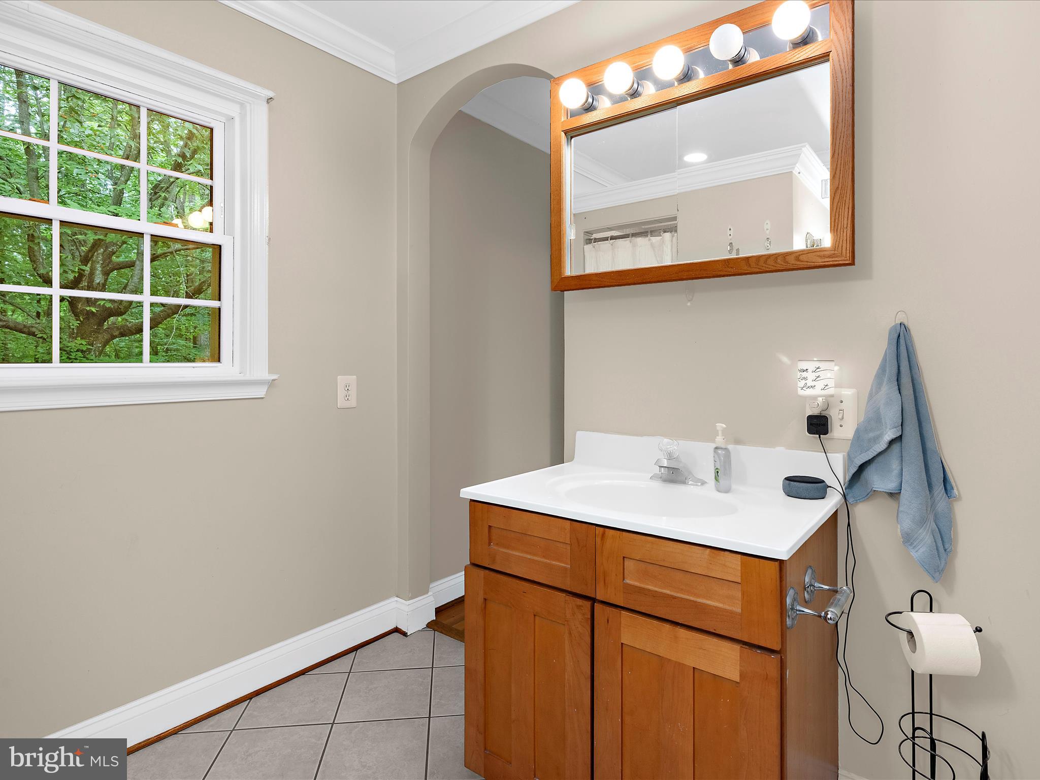 249 Double Oak Road Prince Frederick, MD 20678 - Photo 20 of 30 a utility room with a sink dryer and washer