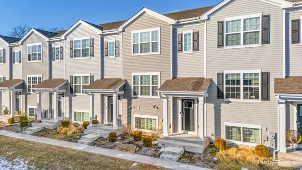 $2,450 | 2544 Alison Avenue, Pingree Grove, IL 60140