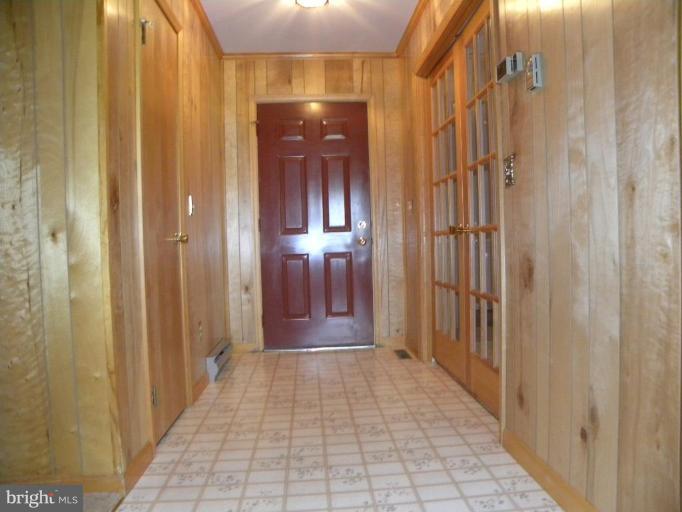 1119 Merrick Corner Road Barclay, MD 21607 - Photo 7 of 17 Entrance / Foyer